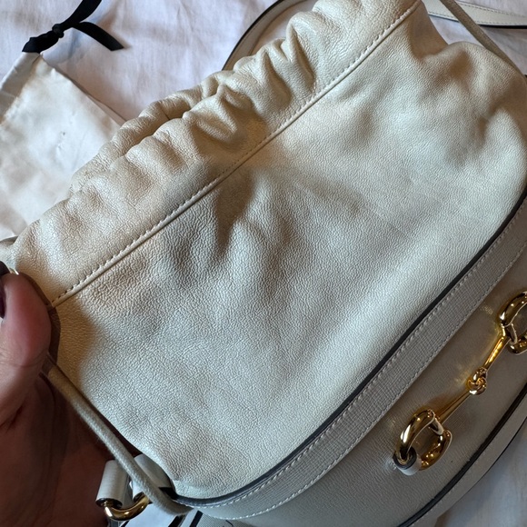 Bucket / drawstring bag with horsebit hardware (classic Gucci detail) - Picture 5 of 6